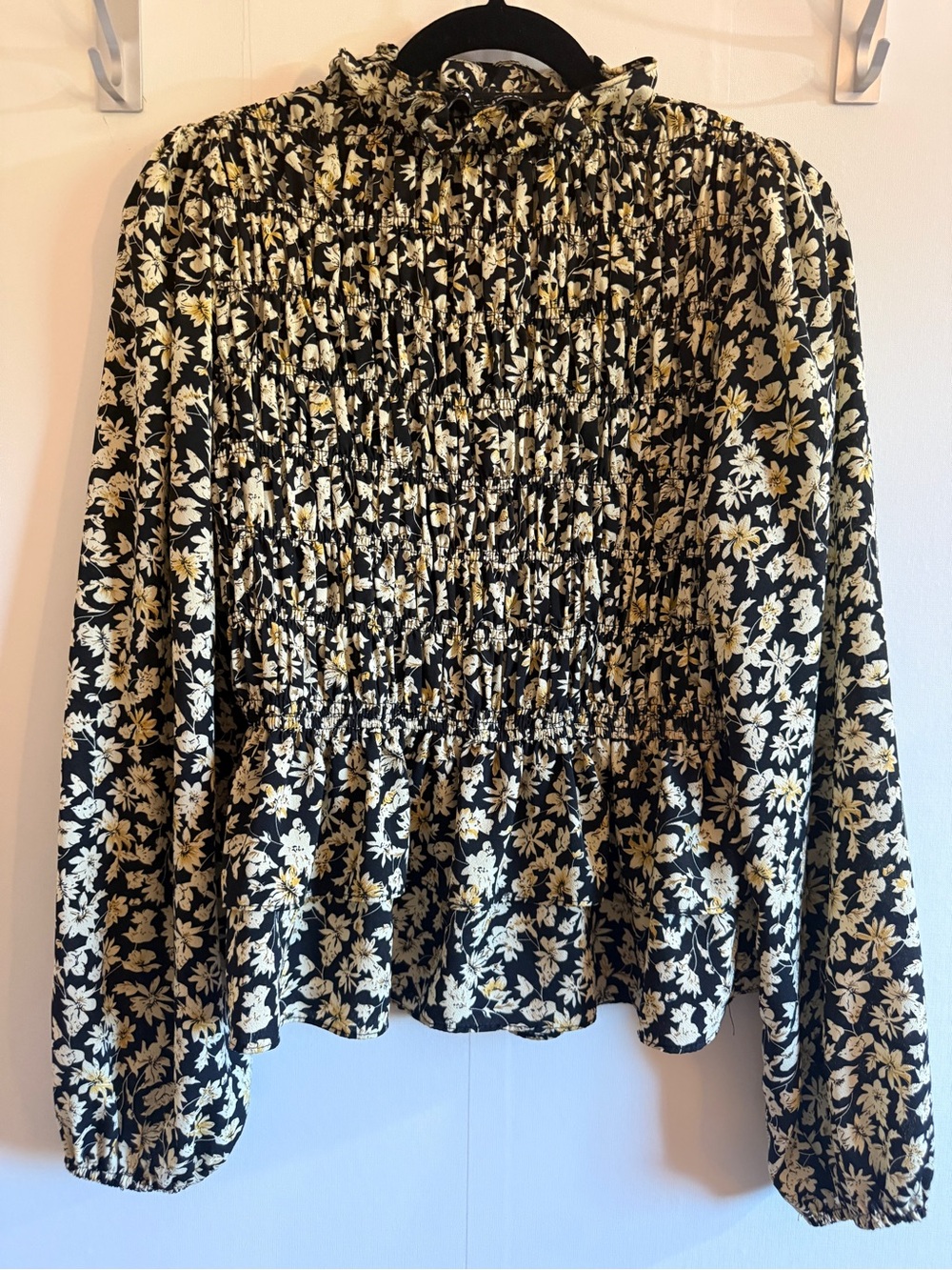 En Saison Floral Smocked Peplum Blouse Ruffle High Neck Black Cream L